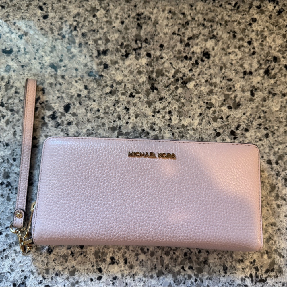 Michael Kors Pink Wallet